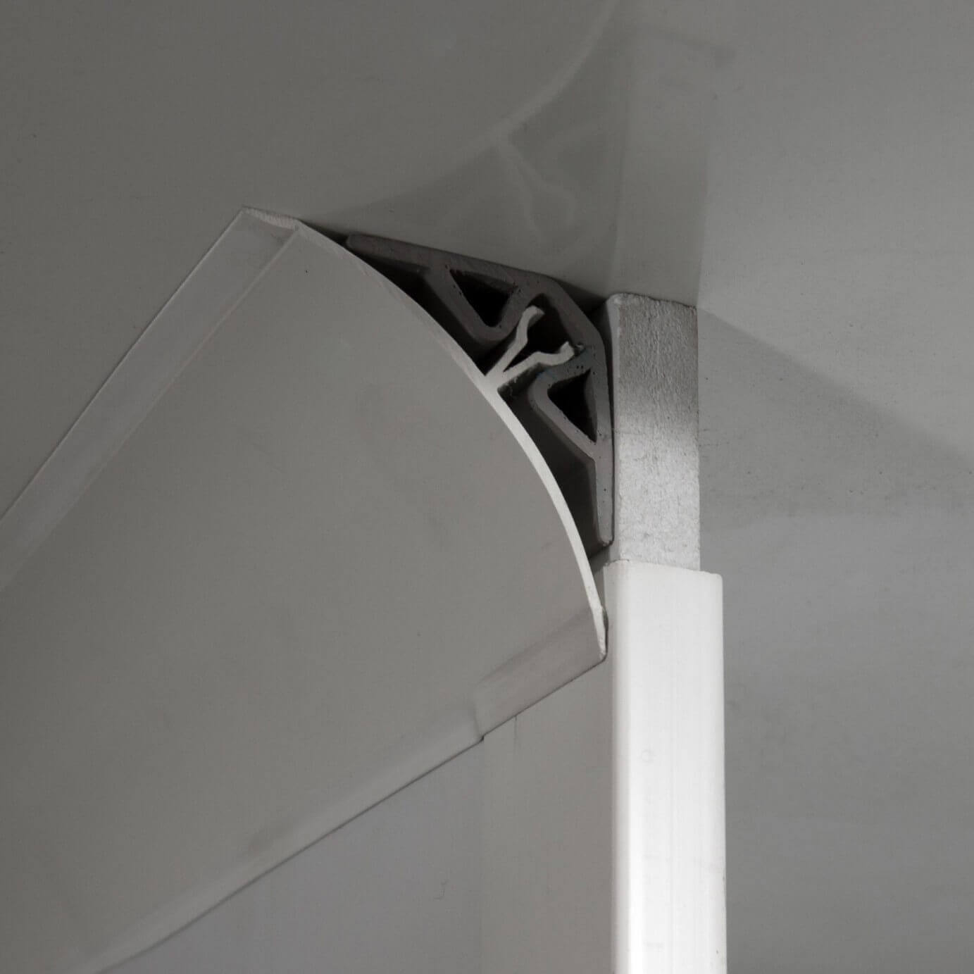 Profilé sanitaire congé d'angle PVC